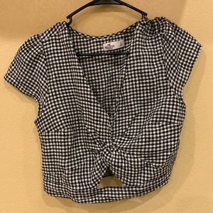 Hollister Cropped Tee